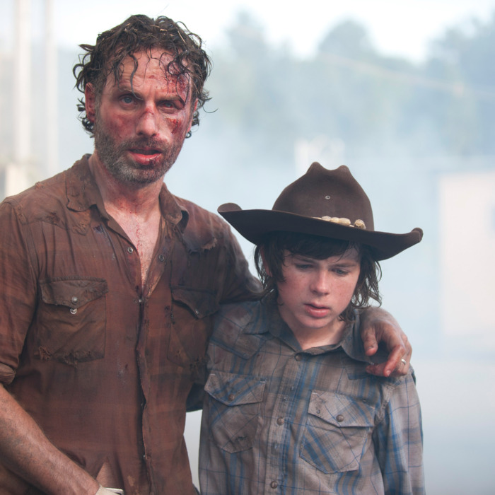 Rick Grimes (Andrew Lincoln) and Carl Grimes (Chandler Riggs) - The Walking Dead