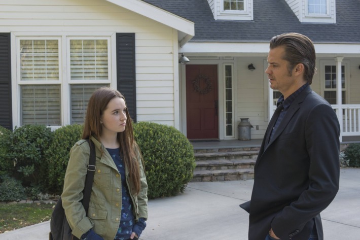 JUSTIFIED -- The Kids Aren't All Right -- Episode 502 (Airs Tuesday, January 14, 10:00 pm e/p) -- Pictured: (L-R) Kaitlyn Dever as Loretta, Timothy Olyphant as Deputy U.S. Marshal Raylan Givens -- CR: Prashant Gupta/FX