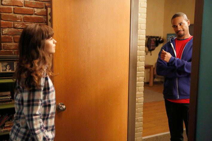 NEW GIRL: Jess (Zooey Deschanel, L) tries to bond with Coach (guest star Damon Wayans, Jr., R) in the "TBD" episode of NEW GIRL airing Tuesday, Jan. 14 (9:00-9:30 PM ET/PT) on FOX.