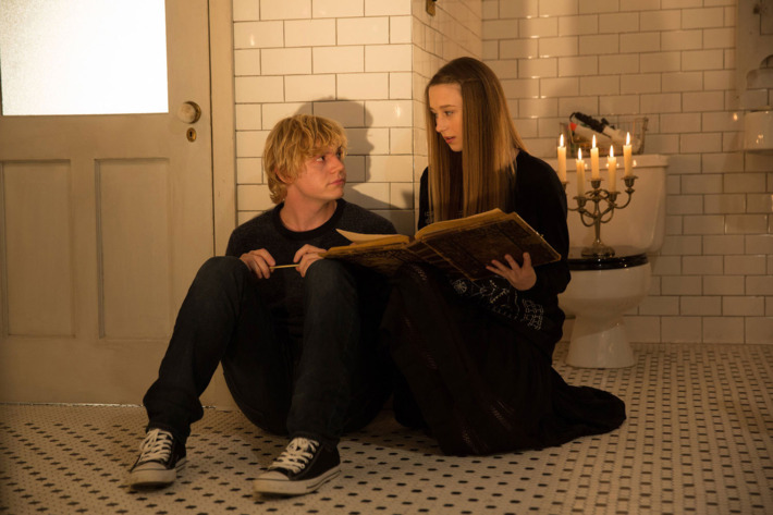 AMERICAN HORROR STORY: COVEN Protect the Coven - Episode 311 (Airs Wednesday, January 15, 10:00 PM e/p) --Pictured: (L-R): Evan Peters as Kyle, Taissa Farmiga as Zoe.