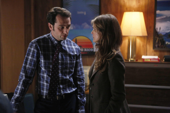 THE AMERICANS -- The Cardinal -- Episode 2 (Airs Wednesday, March 5, 10:00 PM e/p) -- Pictured: (L-R) Matthew Rhys as Philip Jennings, Keri Russell as Elizabeth Jennings -- CR: Craig Blankenhorn/FX