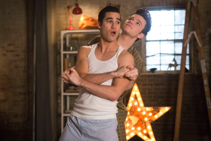 GLEE: Blaine (Darren Criss, L) moves in with Kurt (Chris Colfer, R) in the "New New York" episode of GLEE airing Tuesday, April 1 (8:00-9:00 PM ET/PT) on FOX. ©Fox Broadcasting Co. CR: FOX