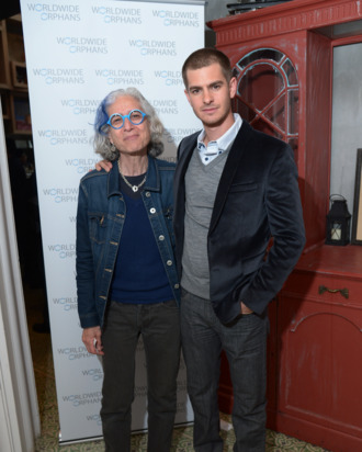 NEW YORK, NY - APRIL 27: Andrew Garfield (L) with Dr.Jane Aronson & WWO Host Salon Event In NYC on April 27, 2014 in New York City. (Photo by Michael Loccisano/Getty Images for Worldwide Orphans)