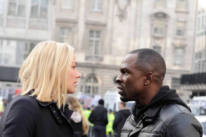 24: LIVE ANOTHER DAY: Kate (Yvonne Strahovski, L) and Erik (Gbenga Akinnagbe, R) discuss their next move in the "3:00 PM - 4:00 PM" episode of 24: LIVE ANOTHER DAY airing Monday, May 26 (9:00-10:00 PM ET/PT) on FOX. ©2014 Fox Broadcasting Co. Cr: Daniel Smith/FOX