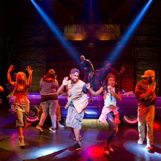 Holler If Ya Hear MePalace TheatreCast List:Saul WilliamsChristopher JacksonSaycon SengblohBen ThompsonJohn Earl JelksJoshua BooneDyllon BurnsideTonya Pinkins Afi BijouMel Charlot Carrie Compere Otis CottonAriana Groover Jared JosephJahi KearseMuata LangleyValentine NortonChristina SajousCharlene “Chi Chi” SmithJaime Lincoln SmithDonald Webber, Jr. Joaquina KalukangoProduction Credits:Kenny Leon (Direction)Wayne Cilento (Choreography)Edward Pierce (Scenic Design)Zachary G. Borovay (Projections)Reggie Ray (Costume Design)Mike Baldassari (Lighting Design)John Shivers and David Patridge (Sound Design)Daryl Waters (Music Supervision)Other Credits:Lyrics by: Tupac ShakurMusic by: Tupac ShakurBook by: Todd Kreidler