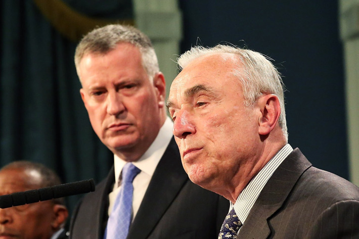 NEW YORK, NY - JULY 18: New York Mayor Bill de Blasio (center) and New York Police Commissioner William Bratton speak to the media at a news conference to address the recent death of a man in police custody on July 18, 2014 in New York City. The mayor has promised a full investigation into the circumstances surrounding the death of Eric Garner after he was taken into police custody in Staten Island yesterday. A 400-pound, 6-foot-4 asthmatic, Garner (43) died after police put him in a chokehold outside of a conveinence store for illegally selling cigarettes. (Photo by Spencer Platt/Getty Images)