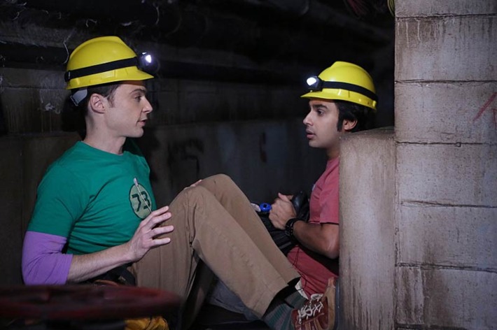 "The Expedition Approximation" -- Sheldon (Jim Parsons, left) and Raj (Kunal Nayyar, right) test whether they could survive a dark-matter research expedition in a salt mine by simulating the conditions in a steam tunnel, on THE BIG BANG THEORY, Monday, Oct. 20.