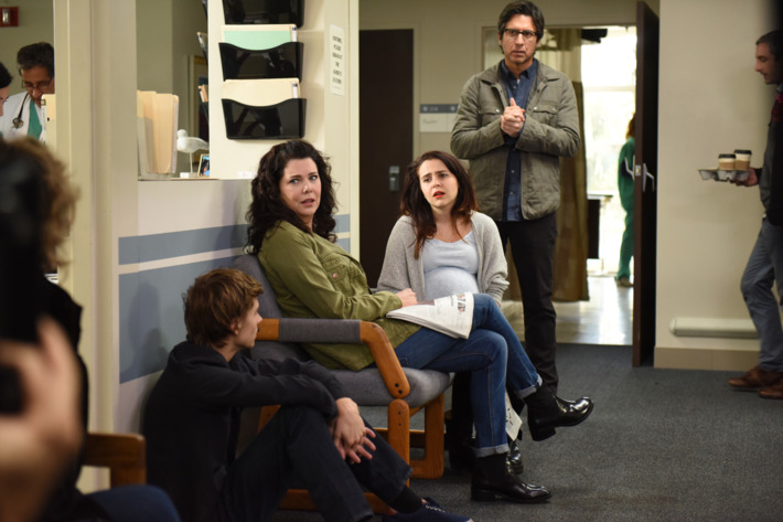 PARENTHOOD -- "How Did We Get Here" Episode 610 -- Pictured: (l-r) Miles Heizer as Drew Holt, Lauren Graham as Sarah Braverman, Mae Whitman as Amber Holt, Ray Romano as Hank Rizzoli -- (Photo by: Colleen Hayes/NBC)