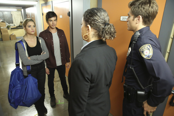 PRETTY LITTLE LIARS - "The Bin of Sin" - Hanna is being setup by "A," and she is not going down without a fight in "The Bin of Sin," an all-new episode of ABC Family's hit original series "Pretty Little Liars," premiering Tuesday, January 27th (8:00 - 9:00 PM ET/PT). (ABC Family/Adam Taylor)ASHLEY BENSON, TYLER BLACKBURN, ROMA MAFFIA, KEEGAN ALLEN