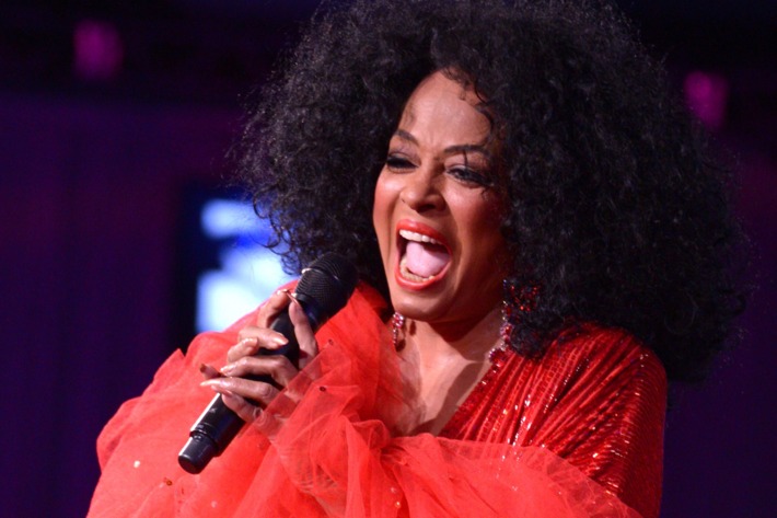 MIAMI, FL - NOVEMBER 01: Diana Ross attends 20th Annual Intercontinental Miami Make-A-Wish Ball at Hotel intercontinental on November 1, 2014 in Miami, Florida. (Photo by Manny Hernandez/WireImage)
