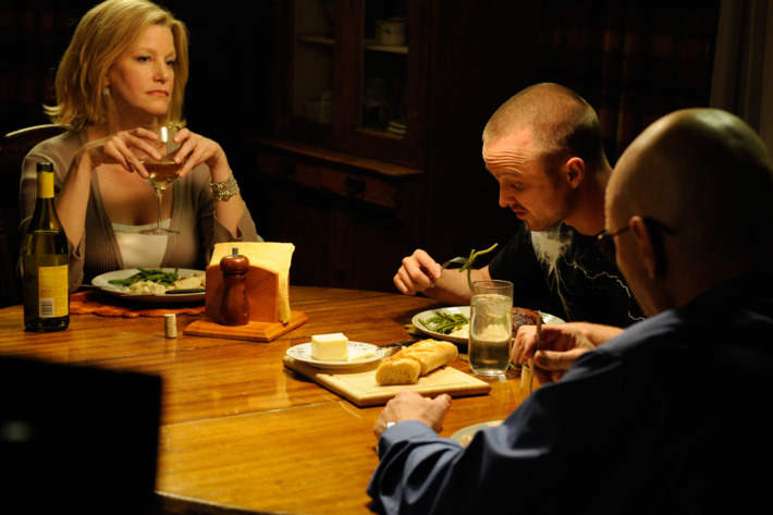 Skyler White (Anna Gunn), Jesse Pinkman (Aaron Paul) and Walter White (Bryan Cranston) -Breaking Bad_Season 5, Episode 6_"Buyout" - Photo Credit: Ursula Coyote/AMC