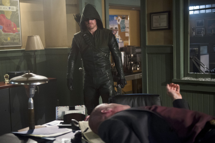 Arrow -- "The Offer" -- Image AR316A_0242b -- Pictured: Stephen Amell as Oliver Queen / The Arrow -- Photo: Diyah Pera/The CW -- ??? 2015 The CW Network, LLC. All Rights Reserved.