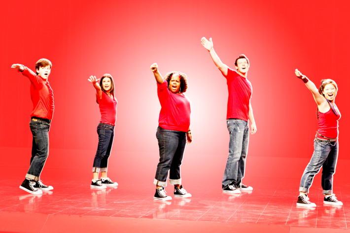 GLEE: Members of McKinley High's Glee Club perform on GLEE premiering this fall on FOX. Pictured L-R: Chris Colfer, Lea Michele, Amber Riley, Cory Monteith and Jenna Ushkowitz. ©2009 Fox Broadcasting Co. Cr: Carin Baer/FOX