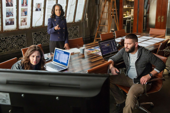 SCANDAL - ""I'm Just a Bill" - With Rowan back in town, the stakes are at an all-time high for the team trying to take down B613. Meanwhile, Olivia gets a call that the mayor's wife has been murdered and is asked to take on the case. Back in the White House, Fitz needs help getting a very important bill to pass, but when he looks to the VP for support, she proves that she's not an easy pushover like everyone once thought, on "Scandal," THURSDAY, APRIL 16 (9:00-10:00 p.m., ET) on the ABC Television Network. (ABC/Ron Batzdorff)KATIE LOWES, KERRY WASHINGTON, GUILLERMO DIAZ
