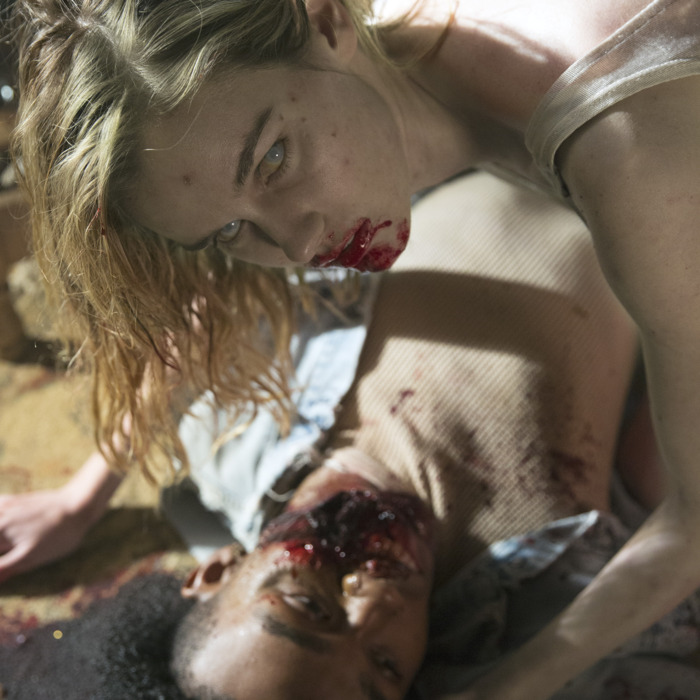 Lexi Johnson as Gloria - Fear the Walking Dead _ Season 1, Episode 1 - Photo Credit: Justin Lubin/AMC