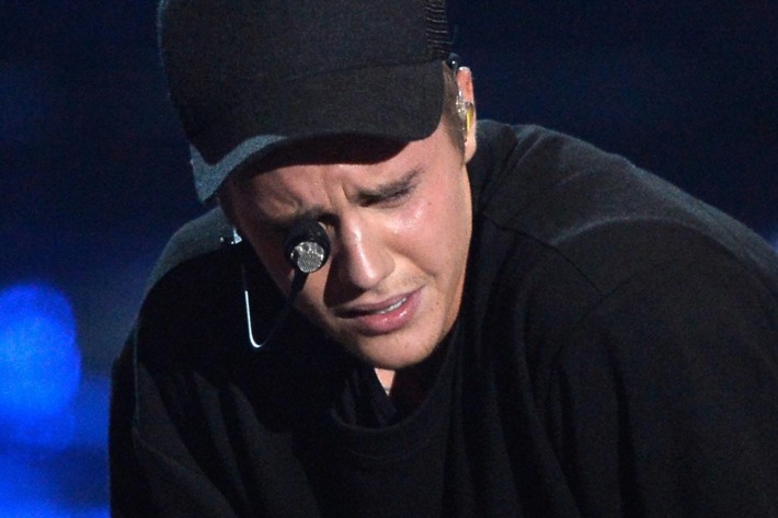2015 MTV Video Music Awards - Fixed Show