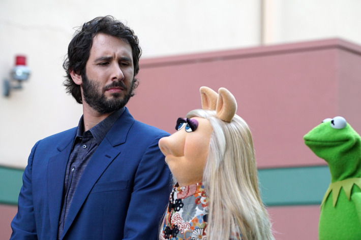 JOSH GROBAN, MISS PIGGY, KERMIT THE FROG