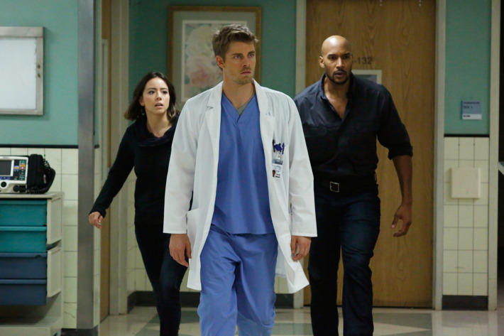 CHLOE BENNET, LUKE MITCHELL, HENRY SIMMONS
