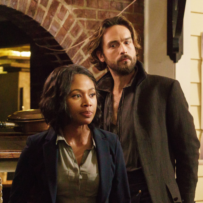 SLEEPY HOLLOW: Ichabod Crane (Tom Mison, L) and Abbie (Nicole Beharie, R) try to come up with a plan in the