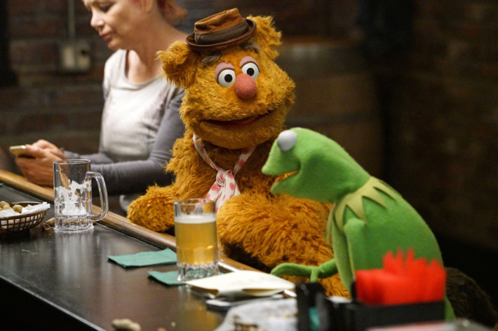 FOZZIE BEAR, KERMIT THE FROG