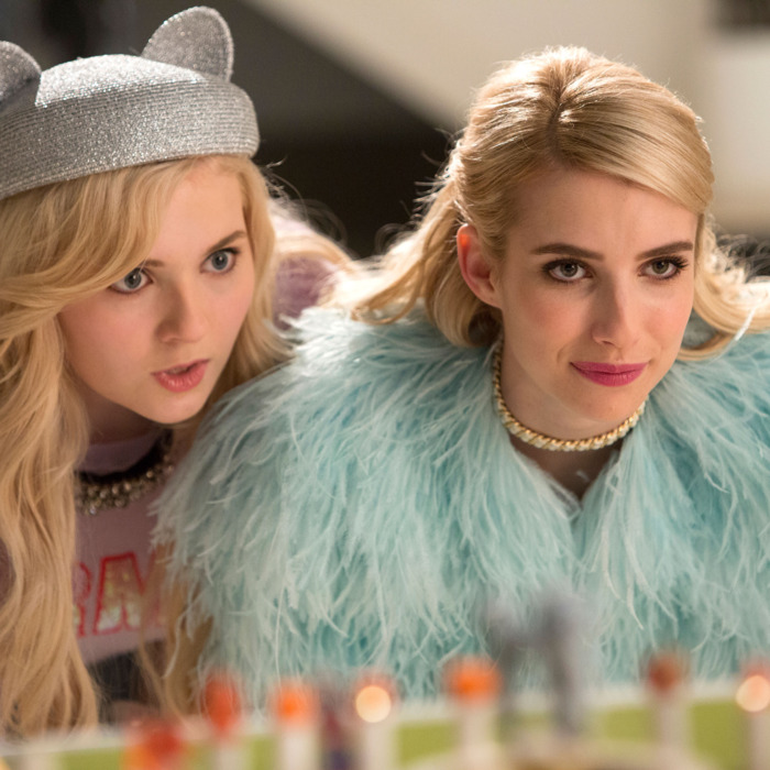 SCREAM QUEENS: Pictured L-R: Abigail Breslin as Chanel #5 and Emma Roberts as Chanel Oberlin in the