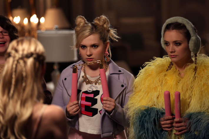 SCREAM QUEENS: L-R: Guest star Breezy Eslin, Emma Roberts, Abigail Breslin and Billie Lourd in the "Seven Minutes In Hell" episode of SCREAM QUEENS airing Tuesday, Oct. 20 (9:00-10:00 PM ET/PT) on FOX. ©2015 Fox Broadcasting Co. Cr: Patti Perret/FOX.