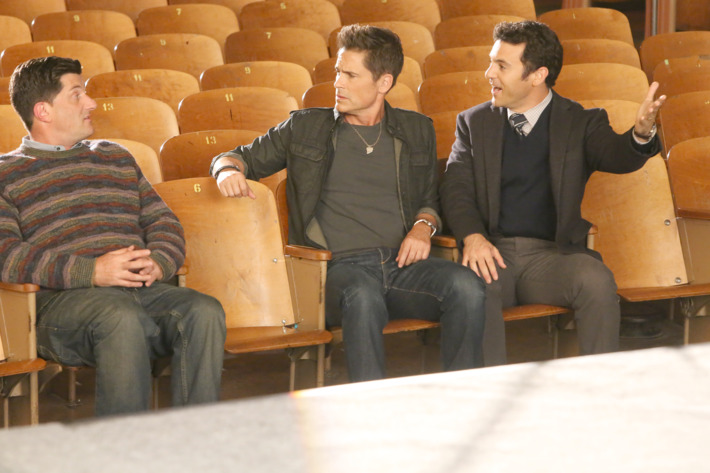 THE GRINDER: L-R: Guest star Michael Showalter, Rob Lowe and Fred Savage in the "No One Cheers for the Shadow Boys" episode of THE GRINDER airing Tuesday, Nov. 17 (8:30-9:00 PM ET/PT) on FOX. ©2015 Fox Broadcasting Co. Cr: Patrick McElhenney/FOX