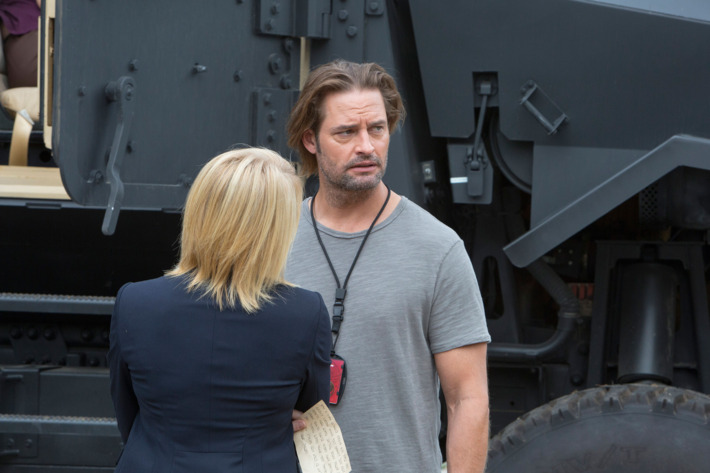 Colony - Season 1