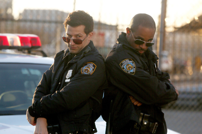 BROOKLYN NINE-NINE: L-R: Andy Samberg and guest star Damon Wayans, Jr. in the "The 9-8" episode of BROOKLYN NINE-NINE airing Tuesday, Feb. 9 (9:00-9:30 PM ET/PT) on FOX. ©2016 Fox Broadcasting Co. CR: John P. Fleenor/FOX.