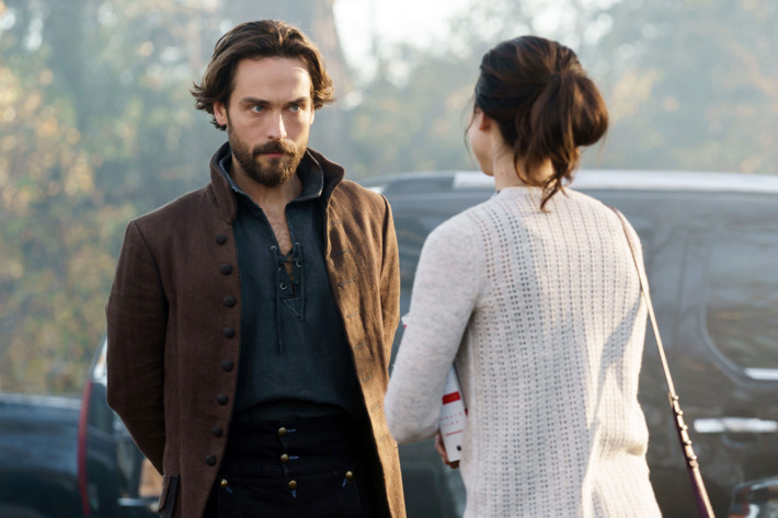 SLEEPY HOLLOW: L-R: Tom Mison and Maya Kazan in the “Kindred Spirits” episode of SLEEPY HOLLOW airing Friday, Feb. 19 (8:00-9:01 PM ET/PT) on FOX. ©2016 Fox Broadcasting Co. Cr: Tina Rowden/FOX