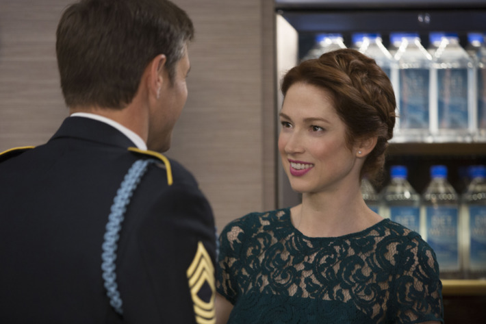 Ellie Kemper as Kimmy, Sam Page as Keith.