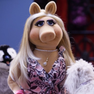 GLORIA ESTEFAN THE PENGUIN, MISS PIGGY, FOO-FOO