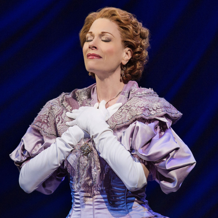 Marin Mazzie The King and IAct IIBartlett Sher: DirectorLincoln Center Theater ProductionCredit Photo: Paul Kolnikstudio@paulkolnik.comnyc 212-362-7778