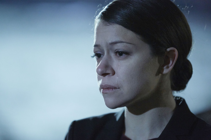 Beth (TATIANA MASLANY)