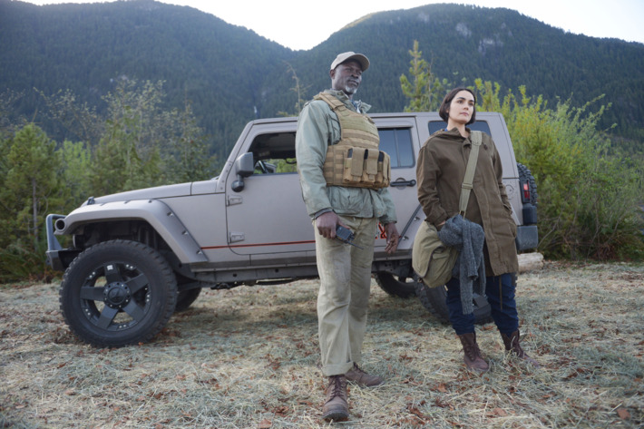 WAYWARD PINES: L-R: Djimon Hounsou and guest star Shannyn Sossamon in the "Exit Strategy" episode of WAYWARD PINES airing Wednesday, June 15 (9:00-10:00 PM ET/PT) on FOX. ©2016 Fox Broadcasting Co. Cr: Sergei Bachlakov/FOX