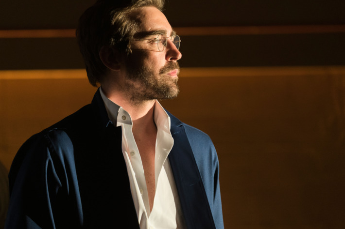 Lee Pace as Joe Macmillan - Halt and Catch Fire _ Season 3, Episode 1 - Photo Credit: Tina Rowden/AMC