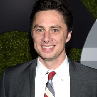 Zach Braff’s Podcast-Inspired Sitcom Start-Up Hits All the ...