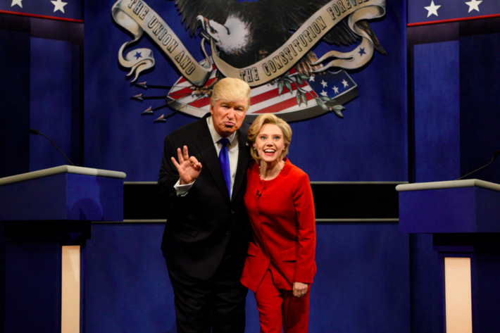 Alec Baldwin as Donald Trump, Kate McKinnon as Hillary Clinton.