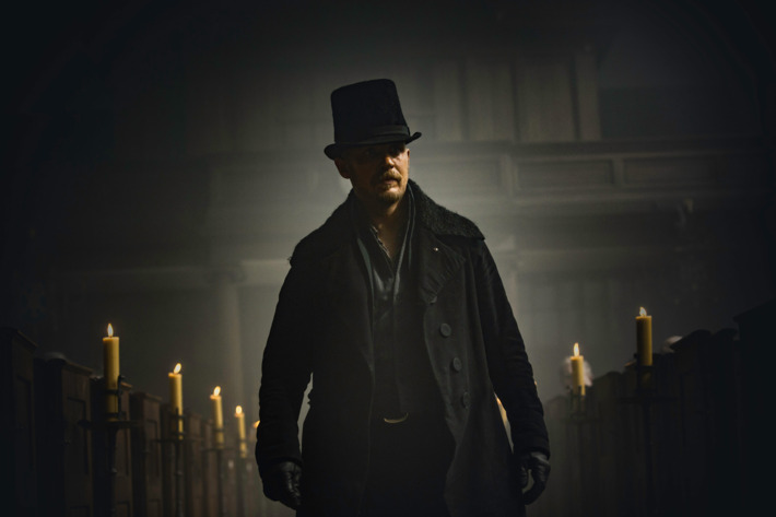 TABOO -- "Episode 1" (Airs Tuesday, January 10, 10:00 pm/ep) -- Pictured: Tom Hardy as James Keziah Delaney. CR: Robert Viglasky/FX