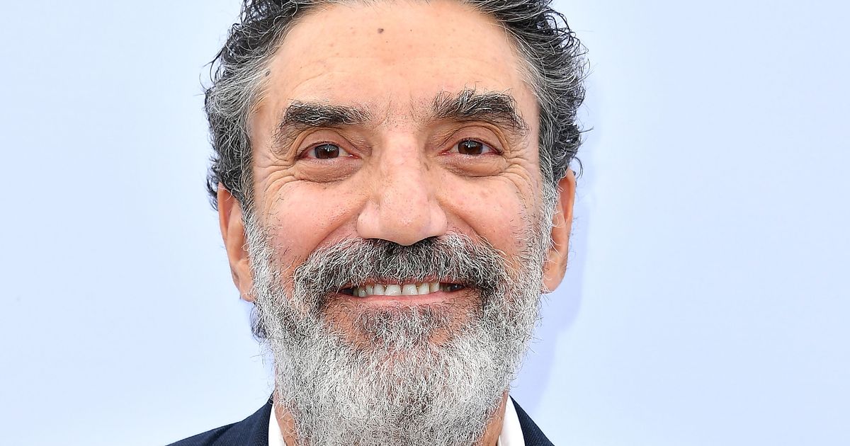 Chuck Lorre Uses Mom Vanity Card to Advise Julian Assange 