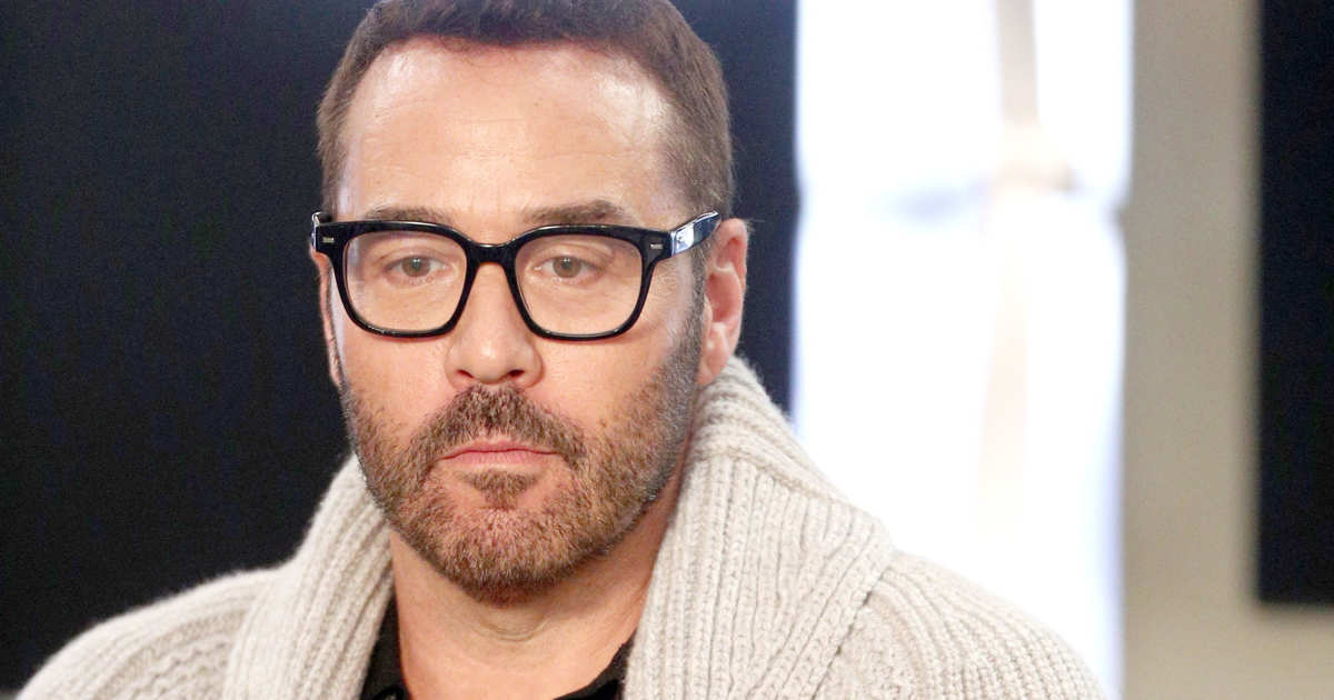 Next photo of Jeremy Piven