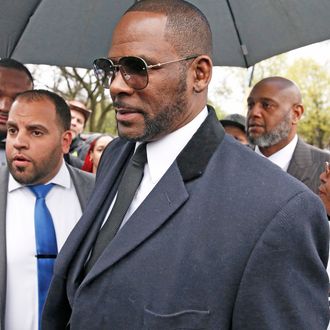 R Kelly Crisis Manager Exits Following Gayle King Interview