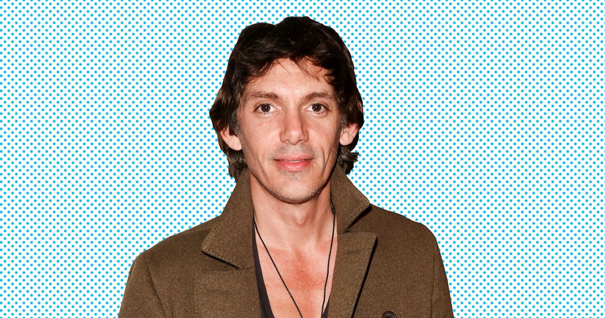 a brief conversation with lukas haas about dating, music