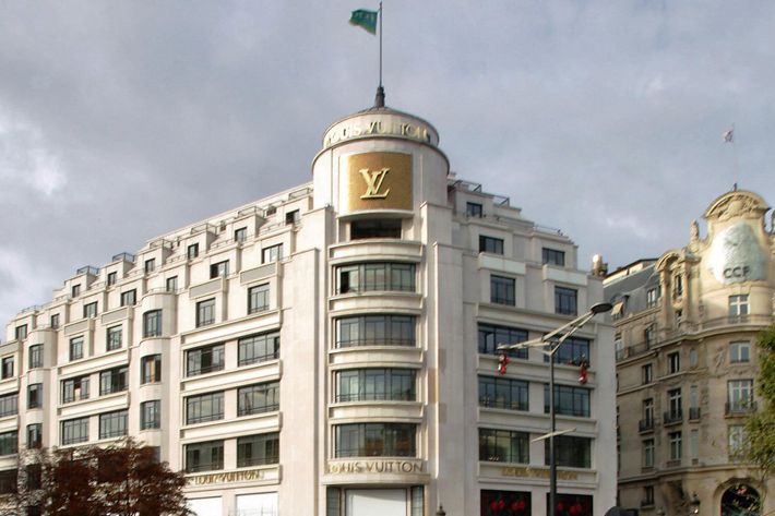 Louis Vuitton Corporate Office Paris | semashow.com