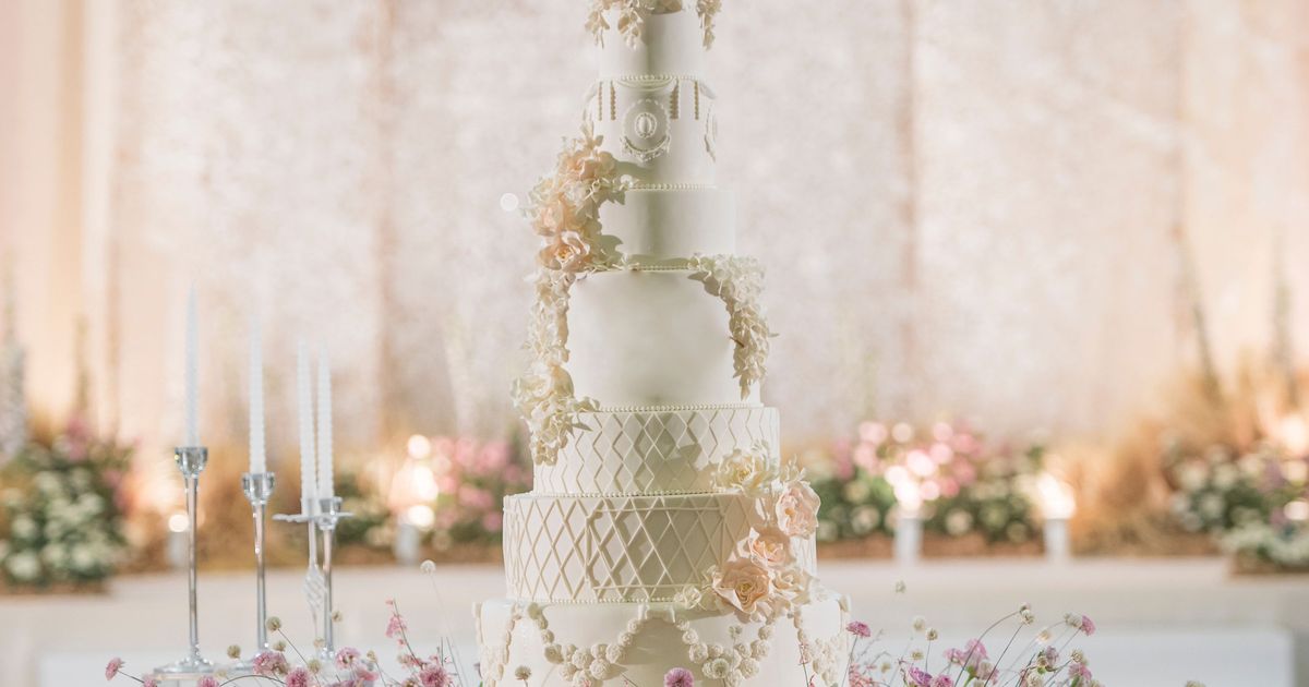 View Of Wedding Cake