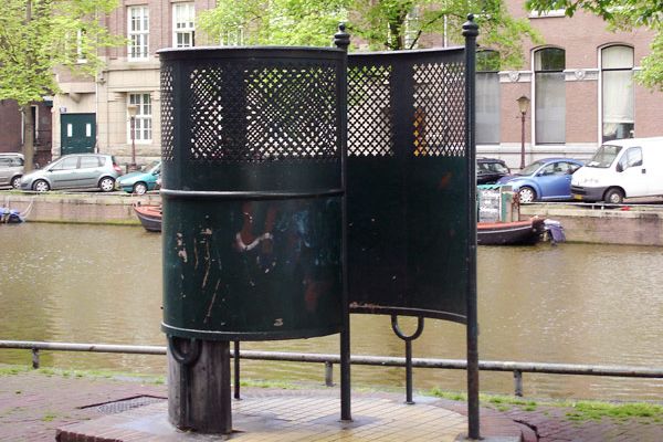 21-amsterdam-urinal.w710.h473.jpg