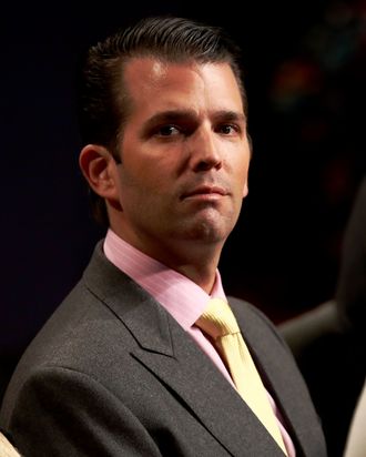 who is donald j trump jr dating