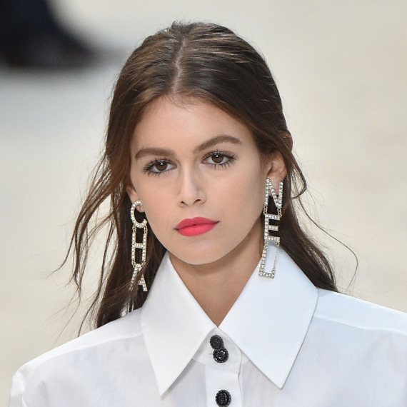 Chanel by the Sea Spring 2019 Paris Fashion Week Beauty