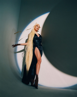 Miss Fame, a Cancer.
