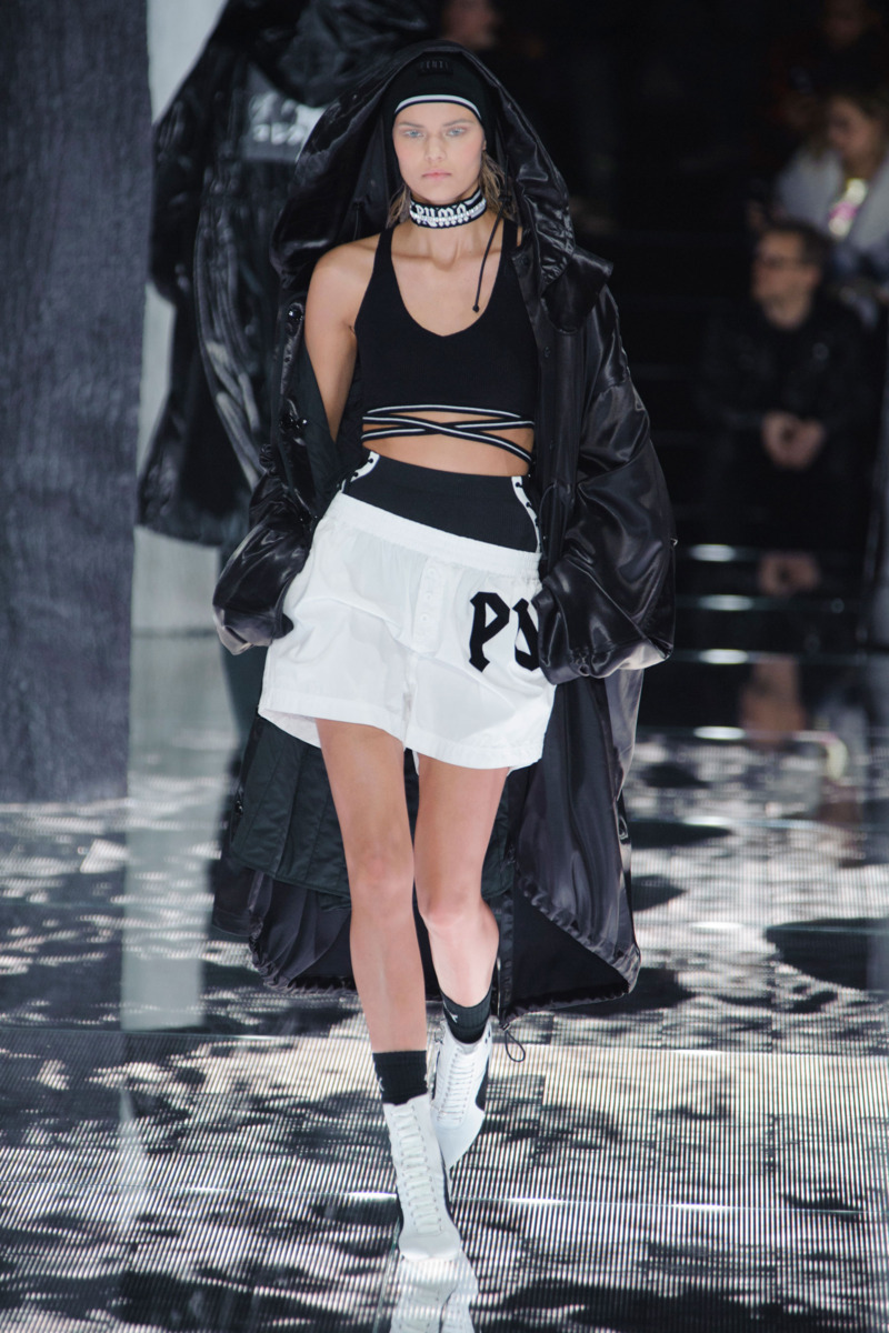 rihanna wearing fenty puma
